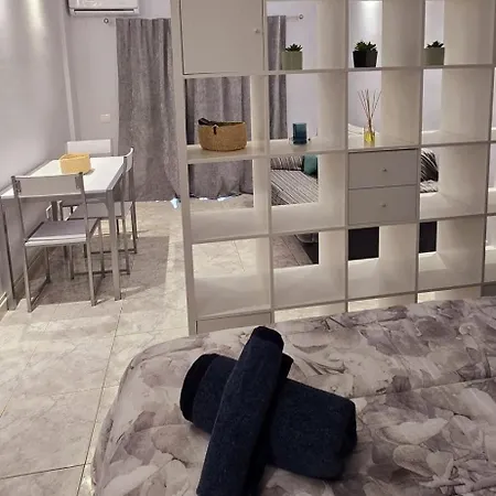 公寓 With Balcony And Pool In Playa Jardin! *